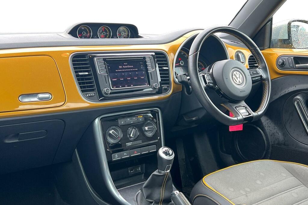 Volkswagen Beetle 1.2 Tsi Dune Yellow #4