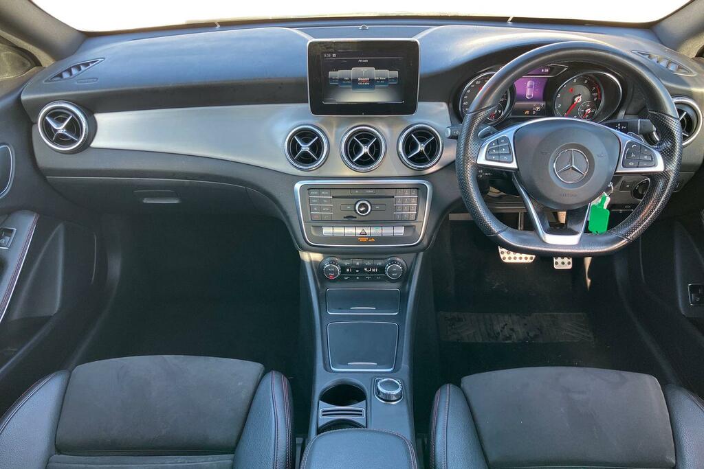 Mercedes-Benz CLA Class Cla 180 Amg Line Edition Tip Black #3