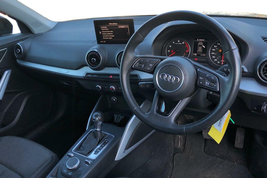 Audi Q2 35 Tfsi Sport S Tronic Black #3