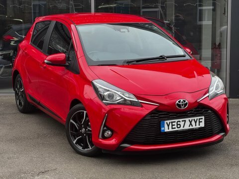 Toyota Yaris Vvt-i Design YE67XYF Red #2