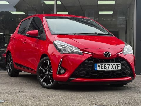 Toyota Yaris Vvt-i Design YE67XYF Red #3