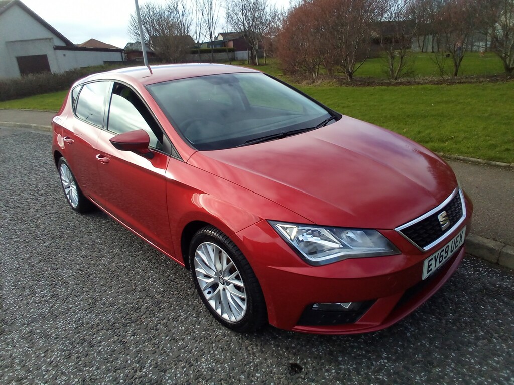 Seat Leon Hatchback 1.5 Tsi Evo Se Dynamic 201969 EY69UEX Red #3