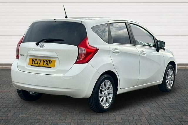 Nissan Note Acenta Premium Hatchback White #3