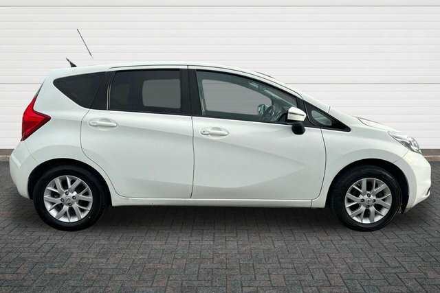 Nissan Note Acenta Premium Hatchback White #2