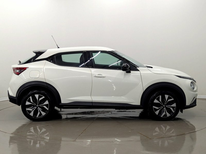 Nissan Juke Dig-t Acenta DT70BJJ White #2