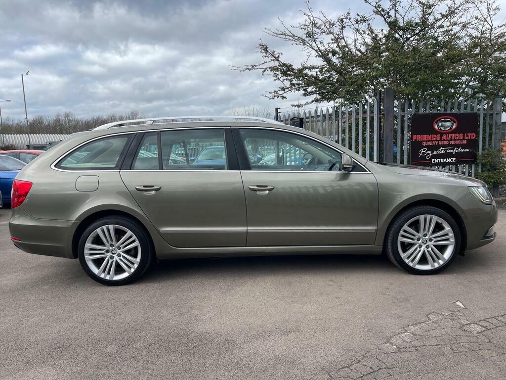 Skoda Superb 2.0 Tdi Elegance Dsg 4Wd Euro 5 S S Green #3