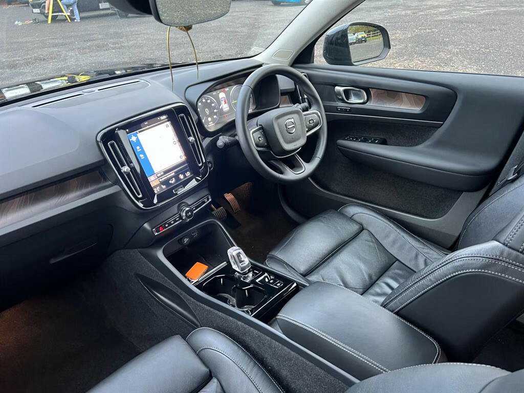 Volvo XC40 Recharge T4 Plus Estate Ele LS72YYC Black #6
