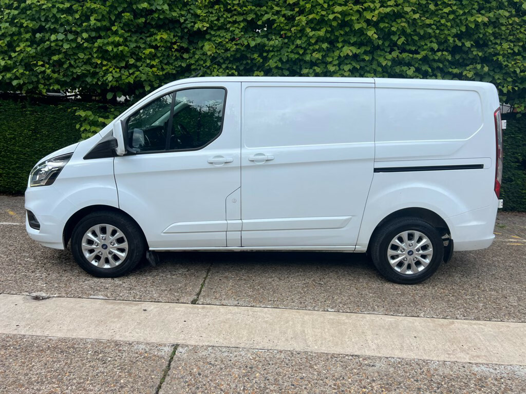 Ford Transit Custom 300 Limited P V Ecoblue Panel Van WR21YCV White