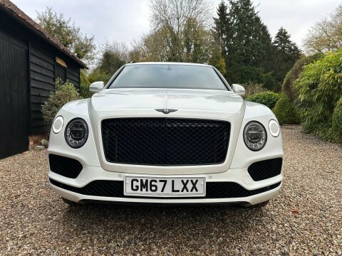 Bentley Bentayga 4.0D V8 Suv GM67LXX White #4