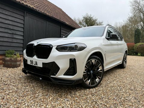 BMW iX3 80Kwh M Sport YJ73JPE White #4