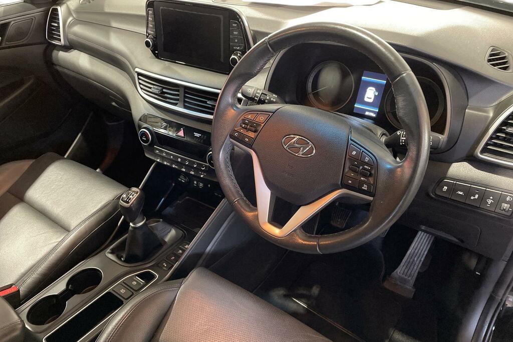 Hyundai Tucson 1.6 Gdi Premium 2Wd Black #6