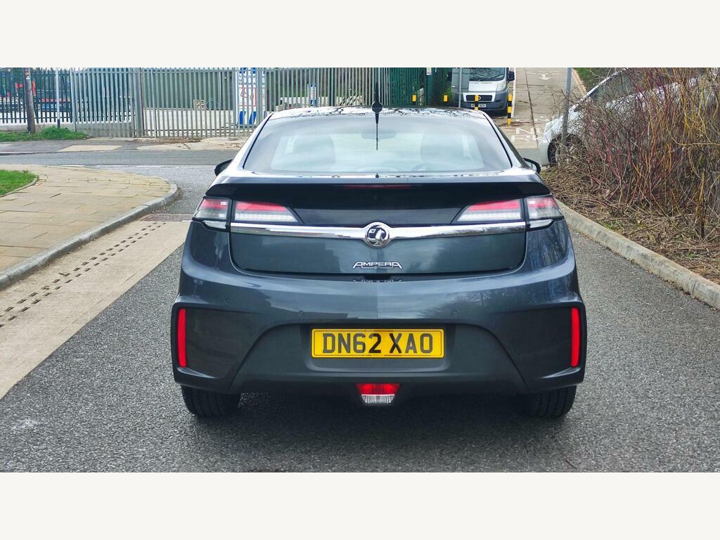 Vauxhall Ampera 111Kw Electron White #5
