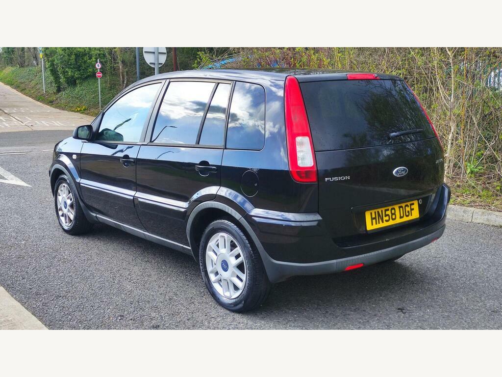 Ford Fusion 1.6 Zetec Climate Black #4