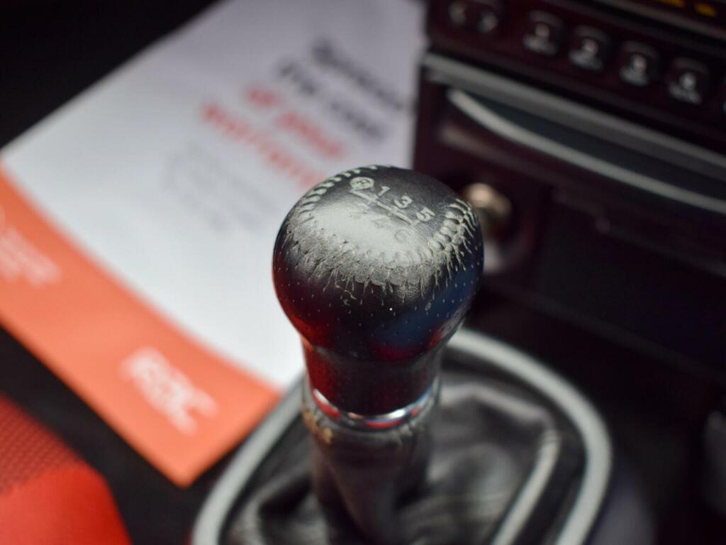 Toyota MR2 1.8 Vvti Black #13