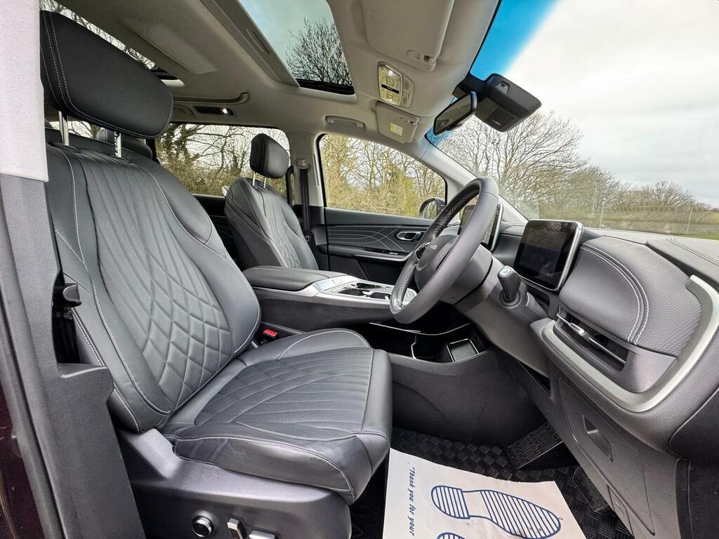 Maxus MIFA 9 Mpv Black #13