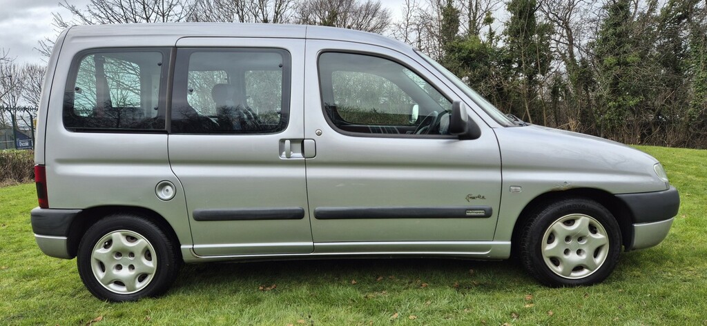 Citroen Berlingo Mpv 1.4 Forte Multispace 2000 Silver #6