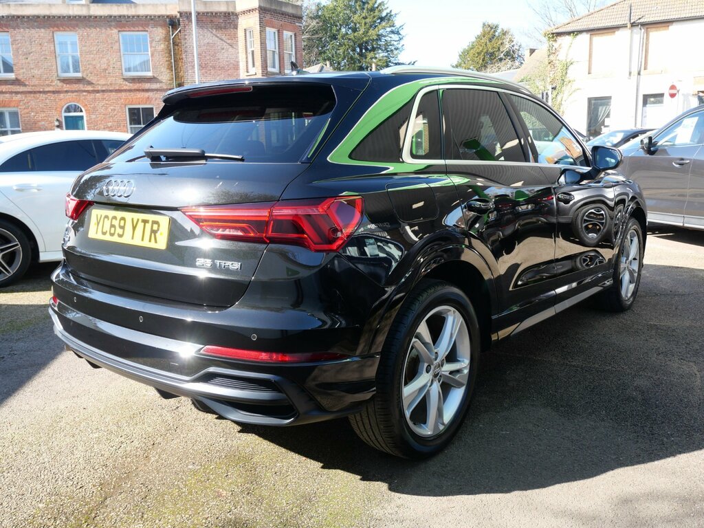Audi Q3 1.5 Tfsi Cod 35 S Line Euro 6 Ss YC69YTR Black #4