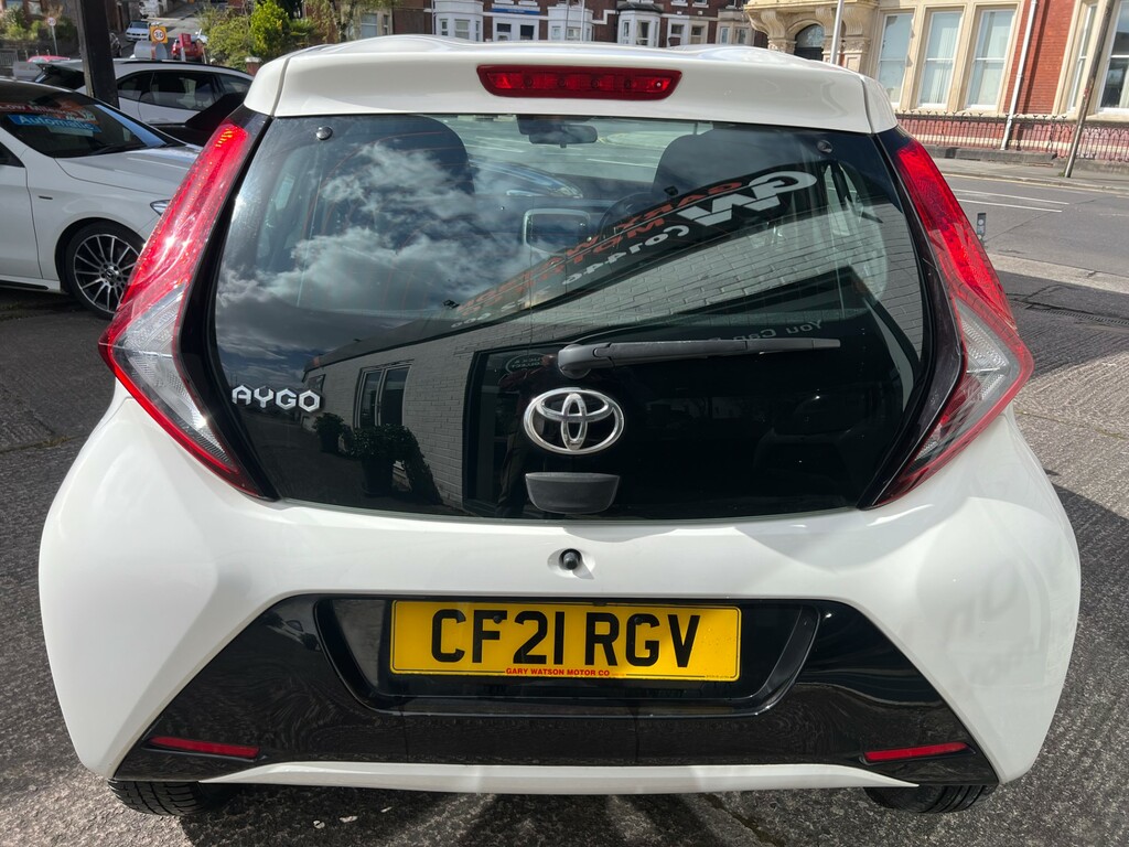 Toyota Aygo Vvt-i X-play Tss CF21RGV #3