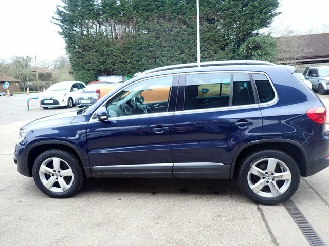 Volkswagen Tiguan Suv AK62EFE Blue #6