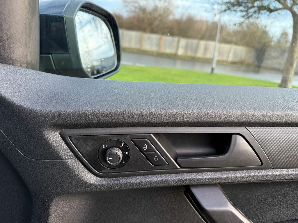 Volkswagen Caddy 2.0 Tdi C20 Highline Panel Van Dsg Swb VK69BAO Blue #5