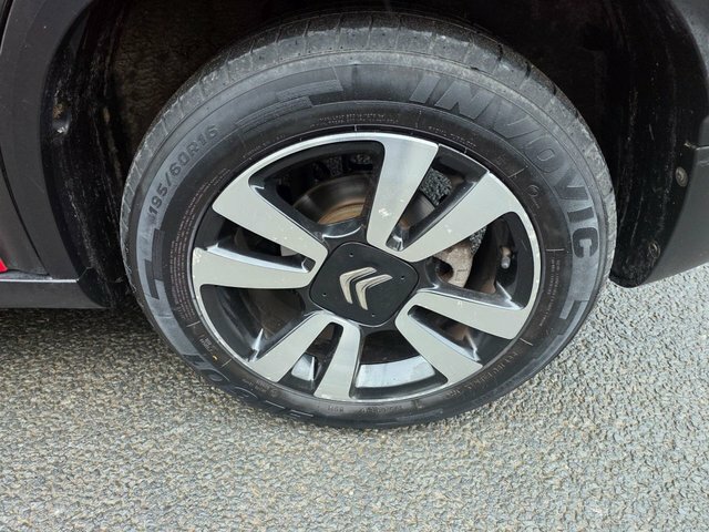 Citroen C3 Aircross Puretech Flair Suv WJ18DGY Red #6