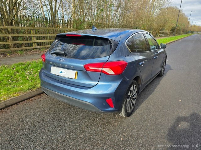 Ford Focus Ecoboost Zetec Hatchback AY68JTV Blue #5