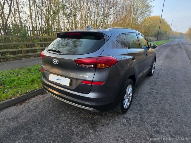 Hyundai Tucson Crdi Se Nav Suv YP68ZHH Grey #6