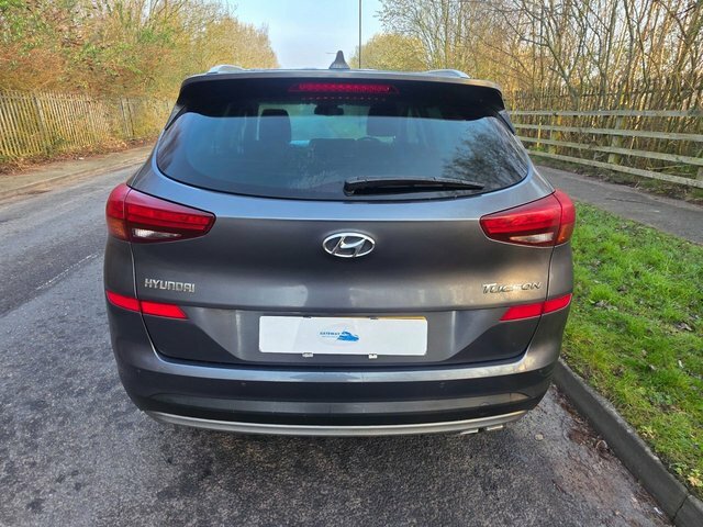 Hyundai Tucson Crdi Se Nav Suv YP68ZHH Grey #5