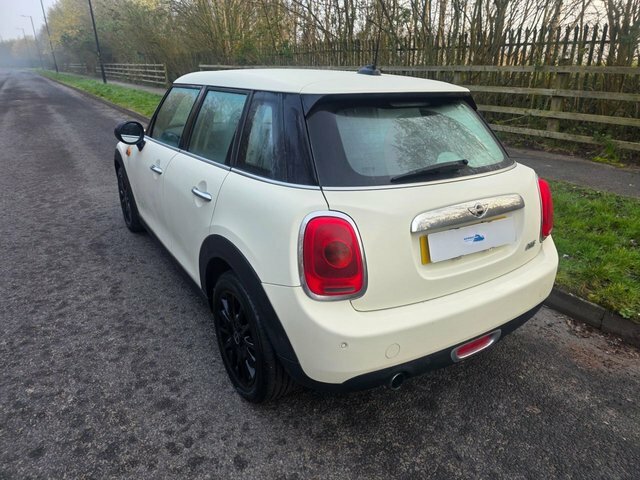 Mini Hatch One Hatchback White #6