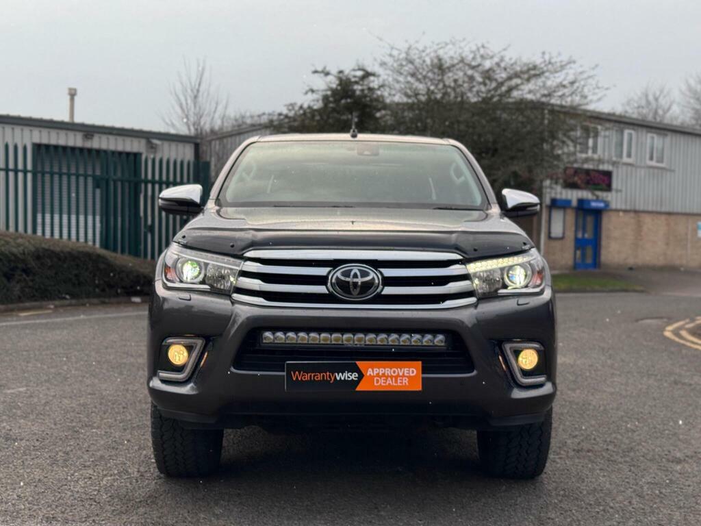 Toyota HILUX 2.4 D-4d Invincible 4Wd Euro 6 S S Grey #2