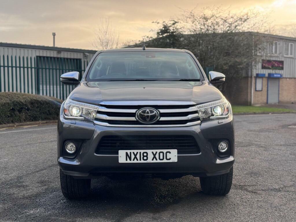Toyota HILUX 2.4 D-4d Invincible 4Wd Euro 6 S S NX18XOC Grey #3