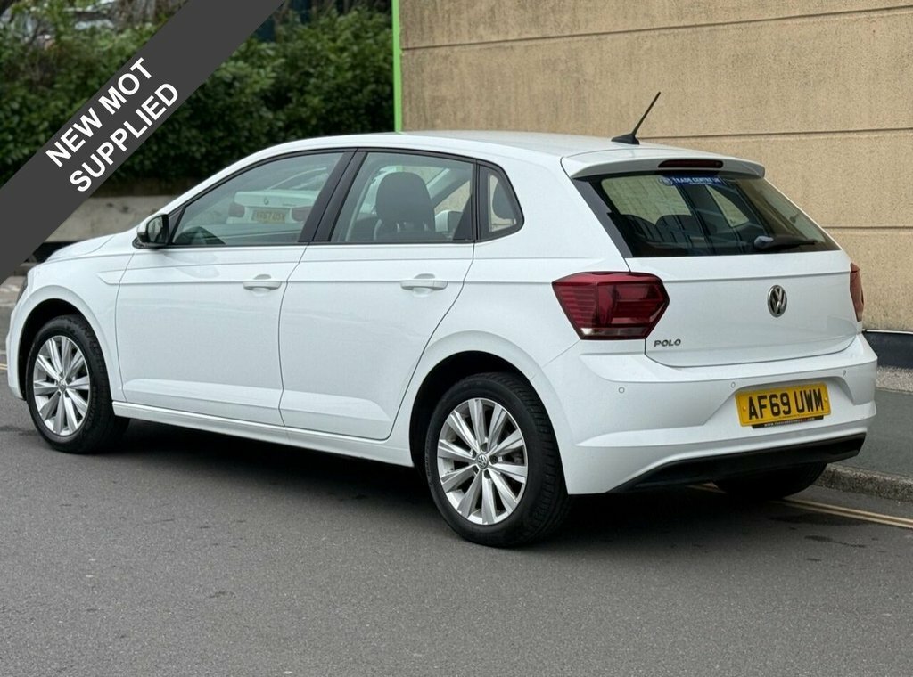 Volkswagen Polo 1L Sel AF69UWM White #6