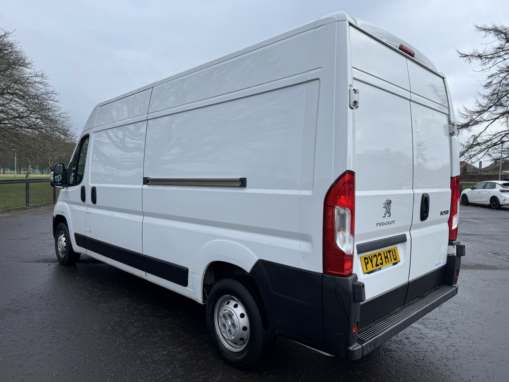 Peugeot Boxer Panel Van 2.2 Bluehdi 335 Professional Premium PY23HTU White #5