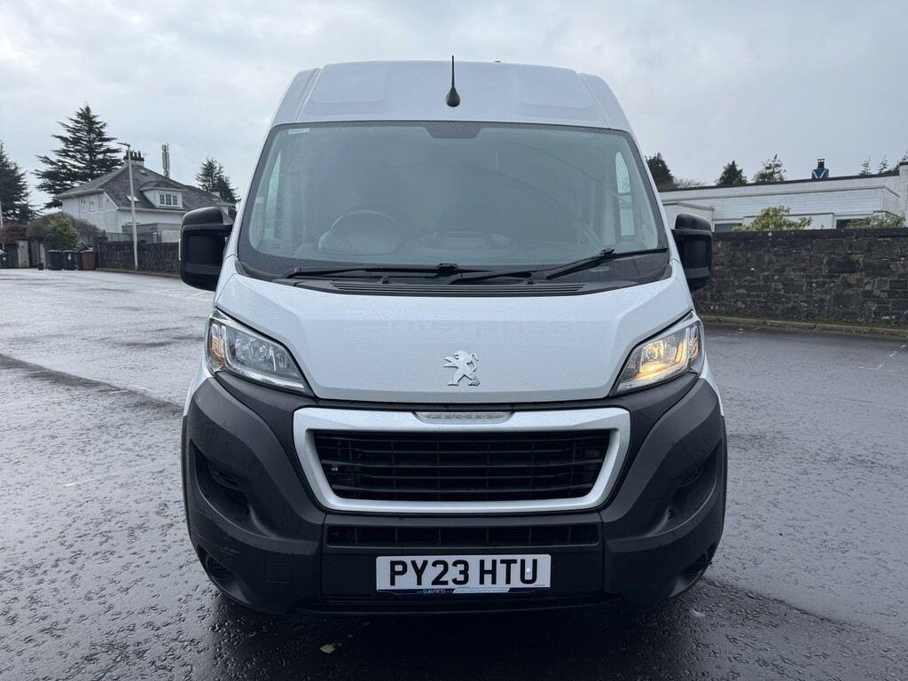 Peugeot Boxer Panel Van 2.2 Bluehdi 335 Professional Premium PY23HTU White #2