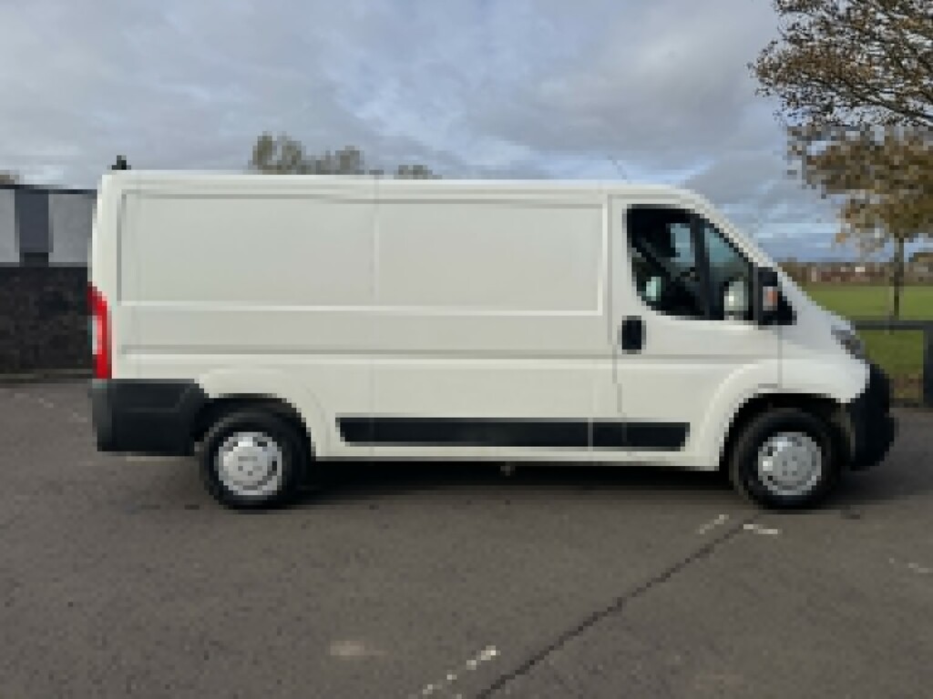 Citroen Relay Panel Van 2.2 Bluehdi 35 X 202070 SY70NUK White #2