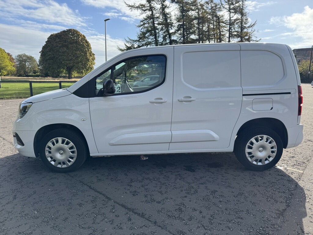 Vauxhall Combo Panel Van 1.5 Turbo D 2300 Pro 202373 DY73YCP White #4