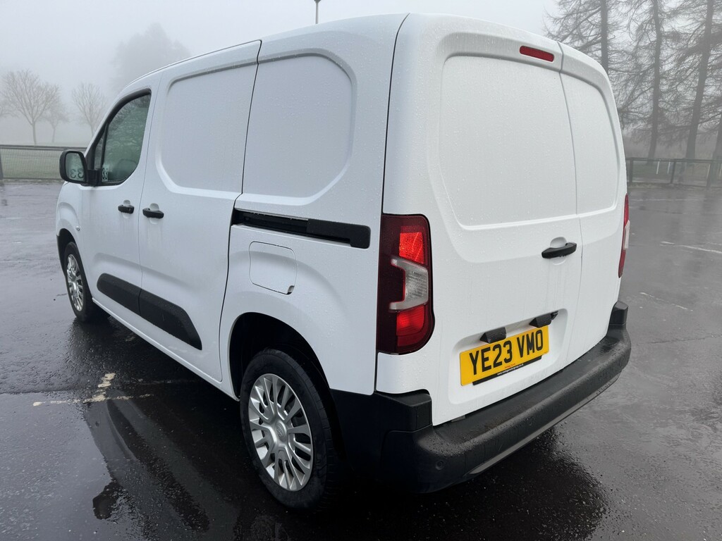 Toyota Proace City Panel Van 1.5 Bluehdi Icon 202323 YE23VMO White #4