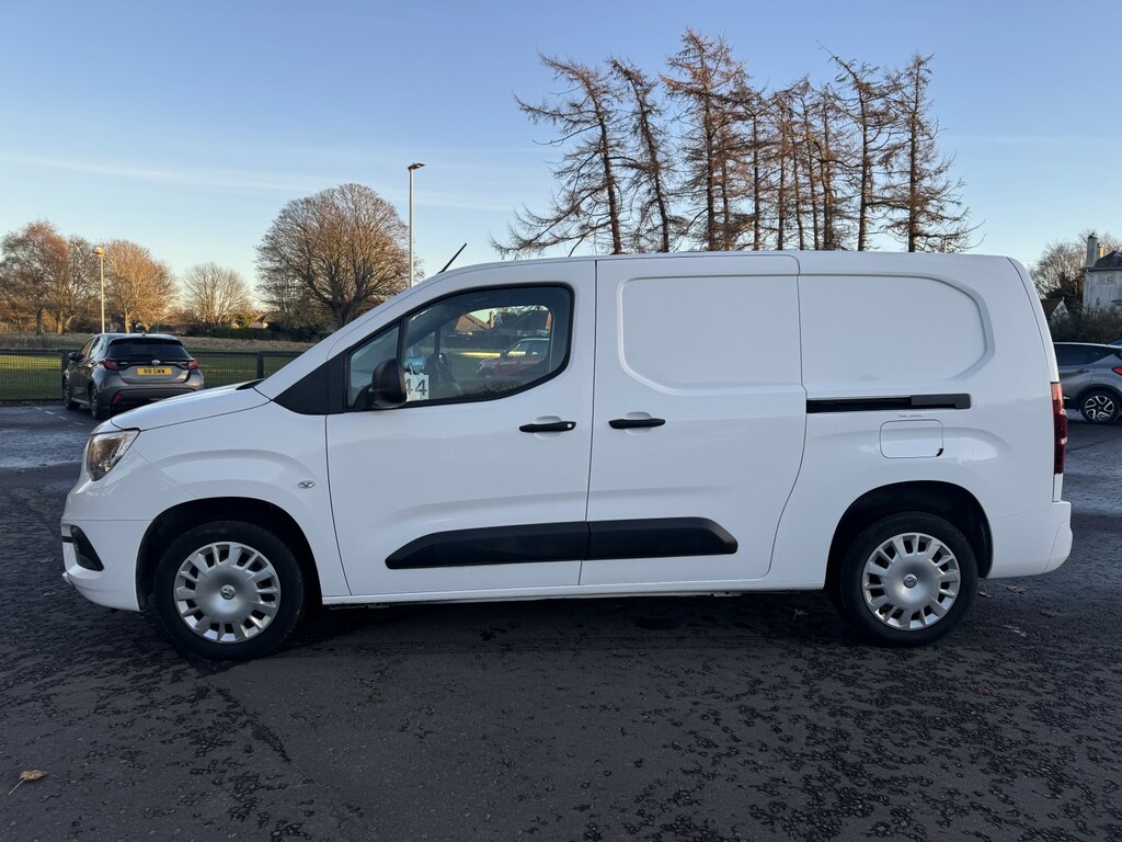 Vauxhall Combo Panel Van 1.5 Turbo D 2300 Sportive 202222 DS22WKO White #6