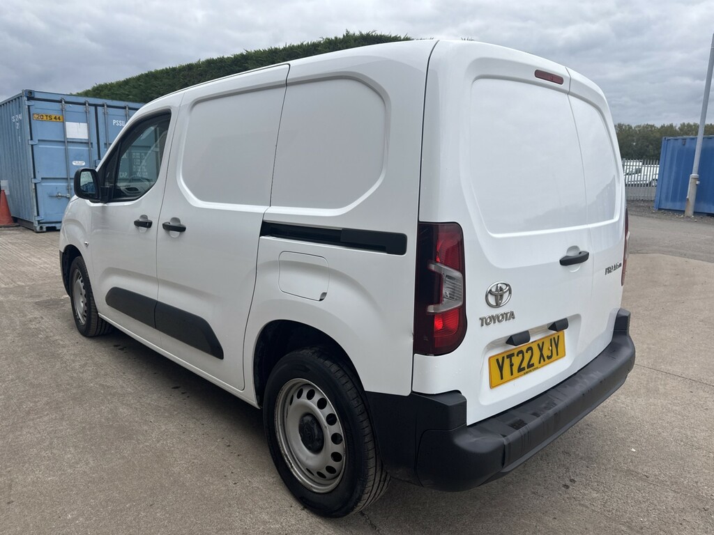 Toyota Proace City Panel Van 1.5 Bluehdi Active 202222 YT22XJY White #5