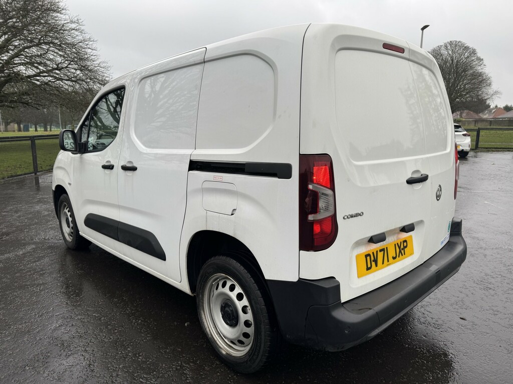 Vauxhall Combo Panel Van 1.5 Turbo D 2300 Dynamic 202171 DV71JXP White #5