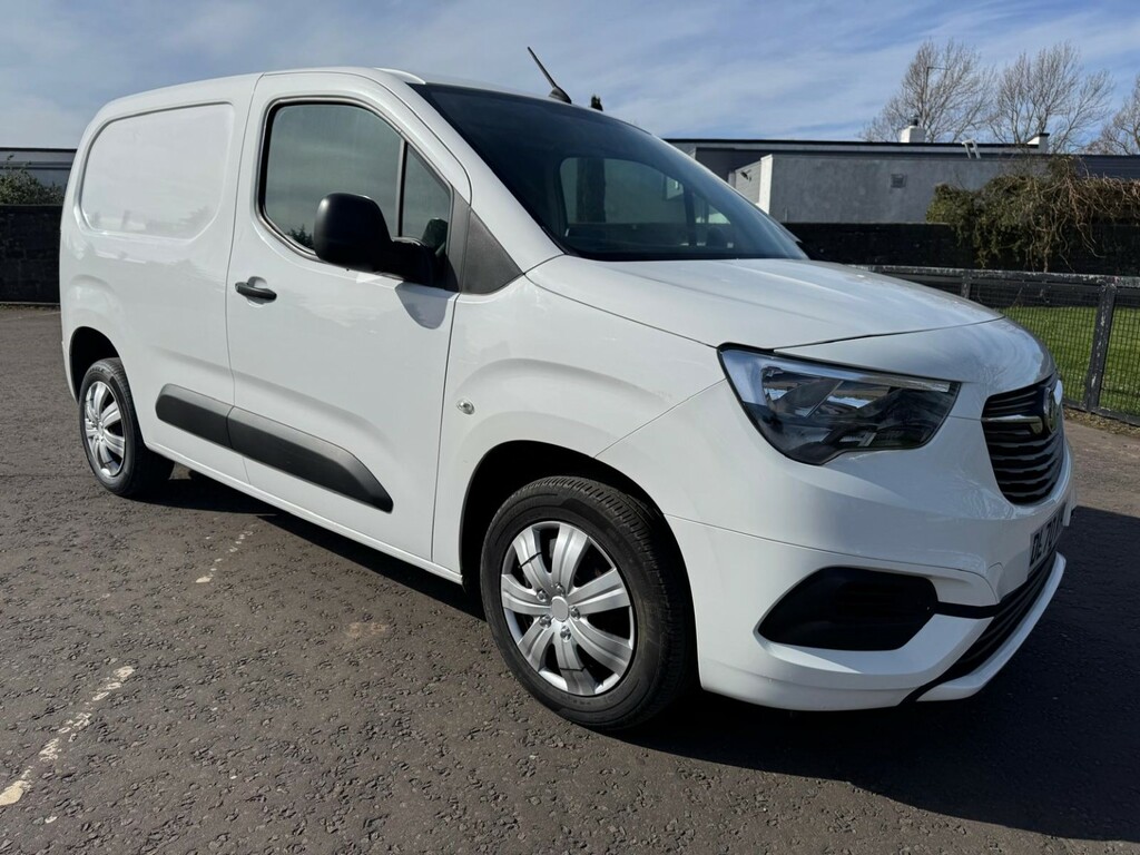 Vauxhall Combo Panel Van 1.6 Turbo D 2300 Sportive 202070 White