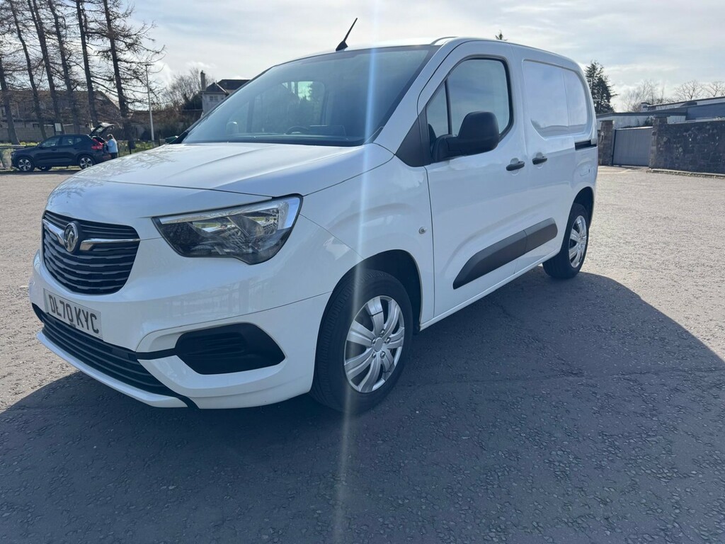 Vauxhall Combo Panel Van 1.6 Turbo D 2300 Sportive 202070 DL70KYC White #3