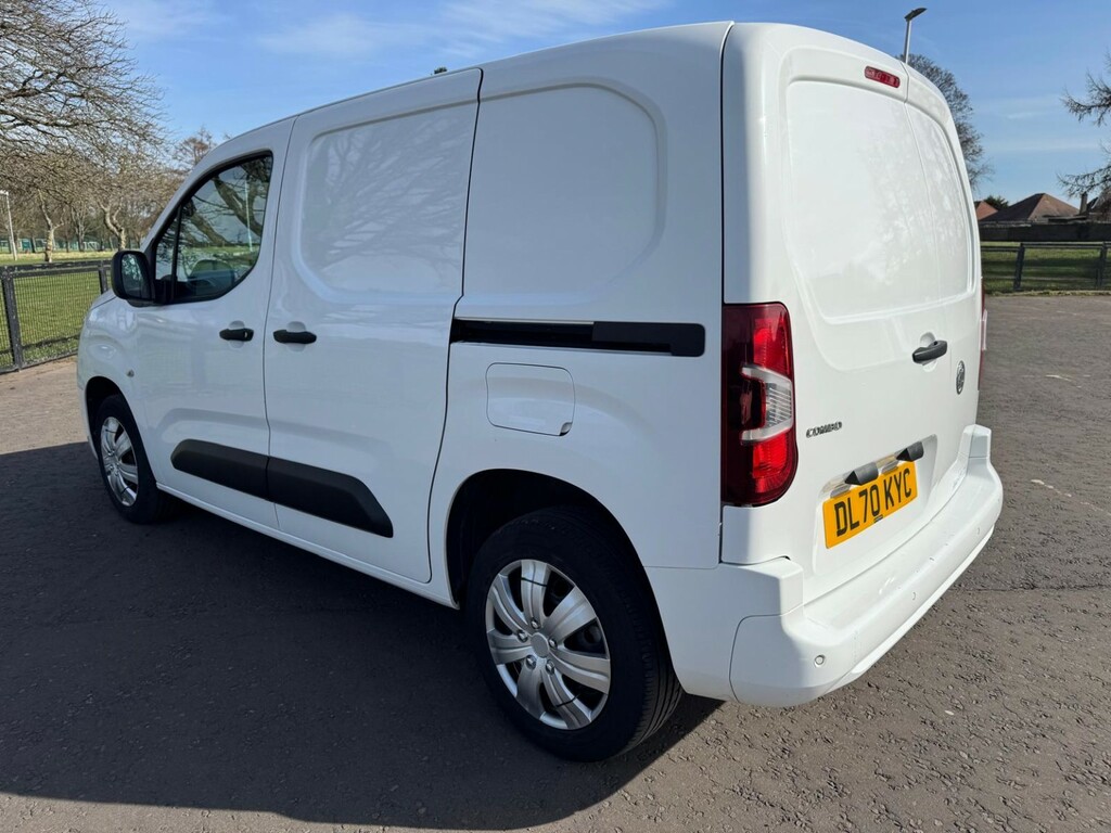 Vauxhall Combo Panel Van 1.6 Turbo D 2300 Sportive 202070 DL70KYC White #5