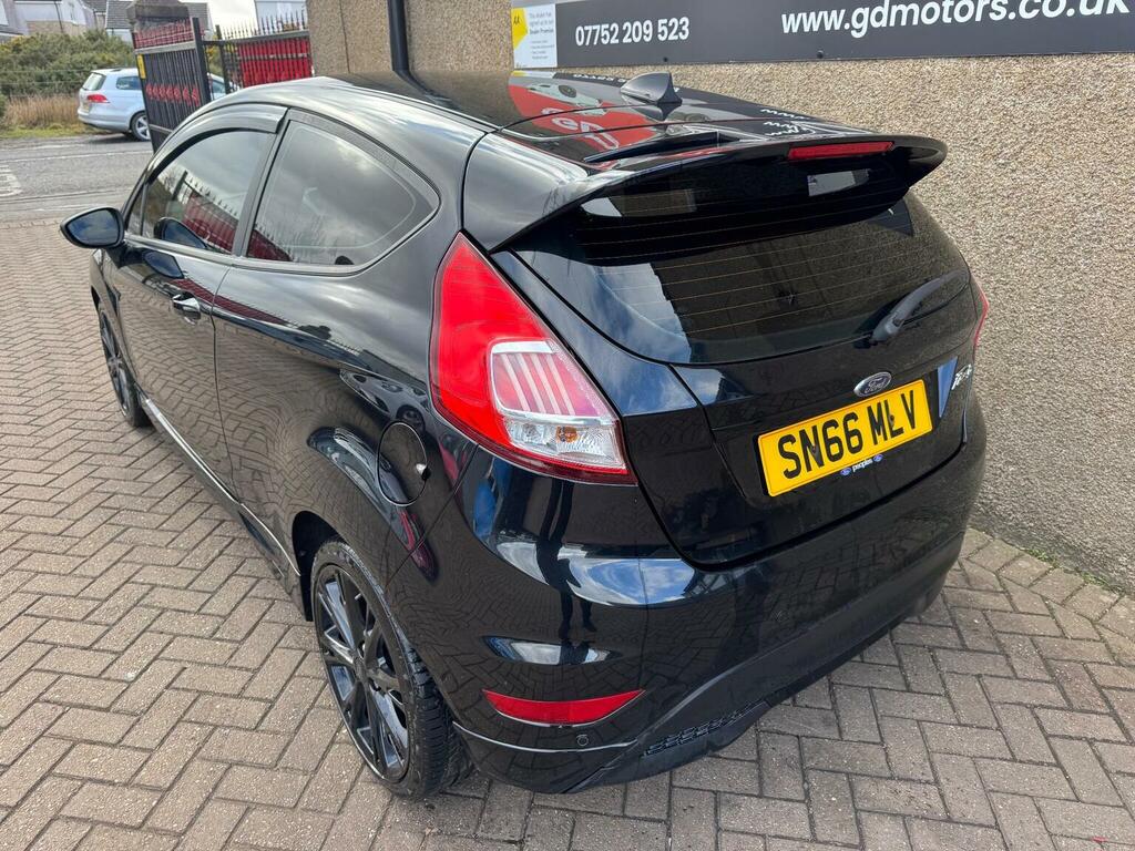 Ford Fiesta Hatchback 1.5 Tdci St-line Euro 6 201666 Black #2
