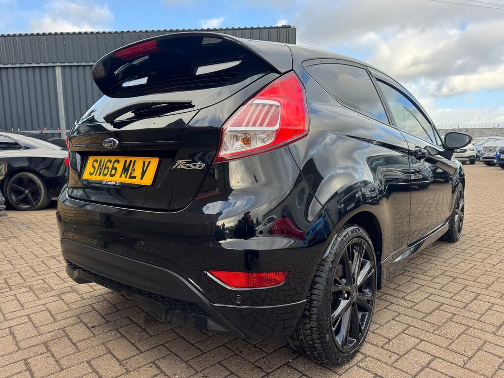 Ford Fiesta Hatchback 1.5 Tdci St-line Euro 6 201666 Black #4