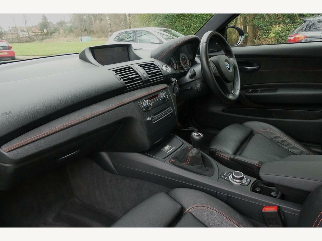 BMW 1 Series 3.0 M Euro 5 Black #6