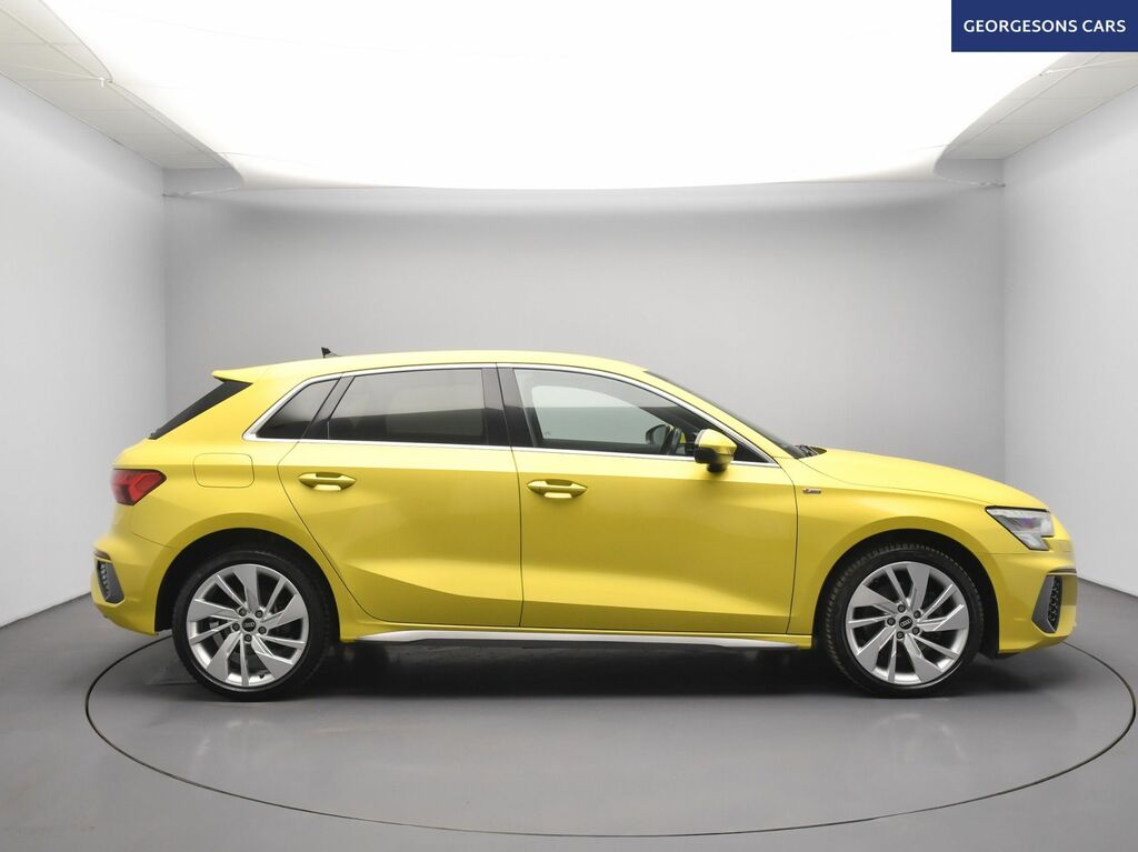 Audi A3 Tfsie 40 S Line LL71NAE Yellow #4