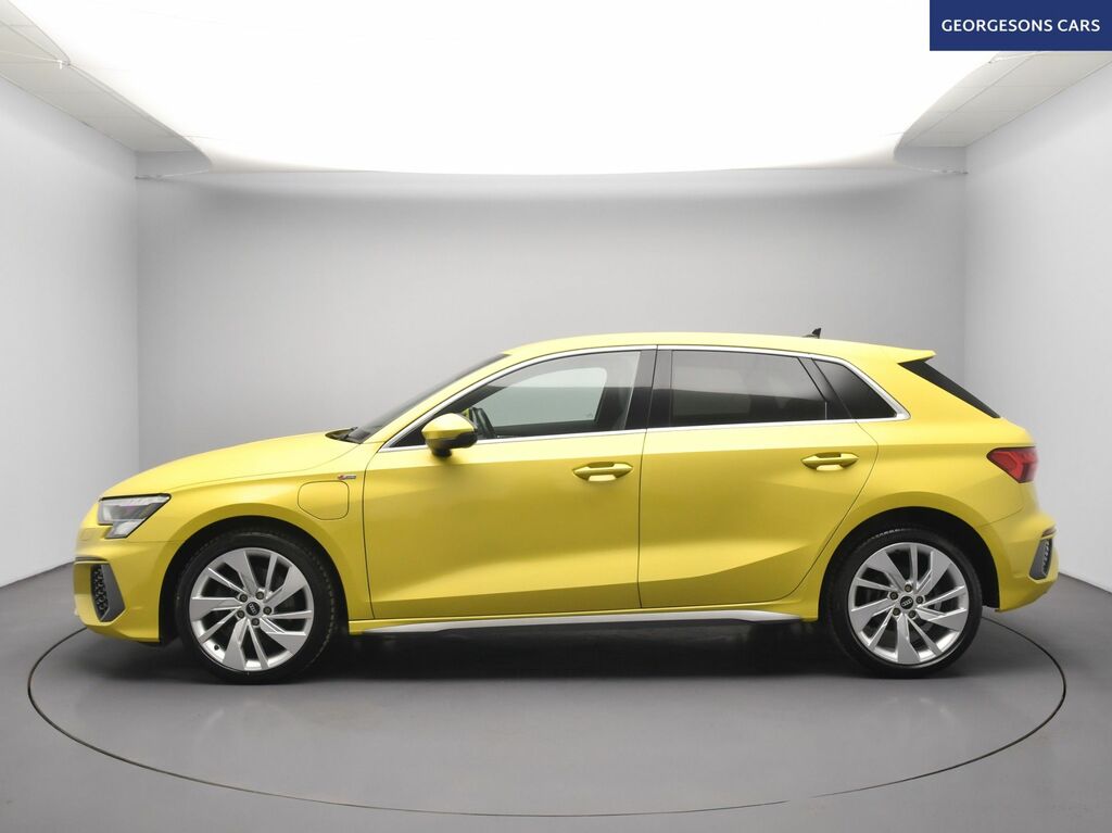 Audi A3 Tfsie 40 S Line LL71NAE Yellow #2