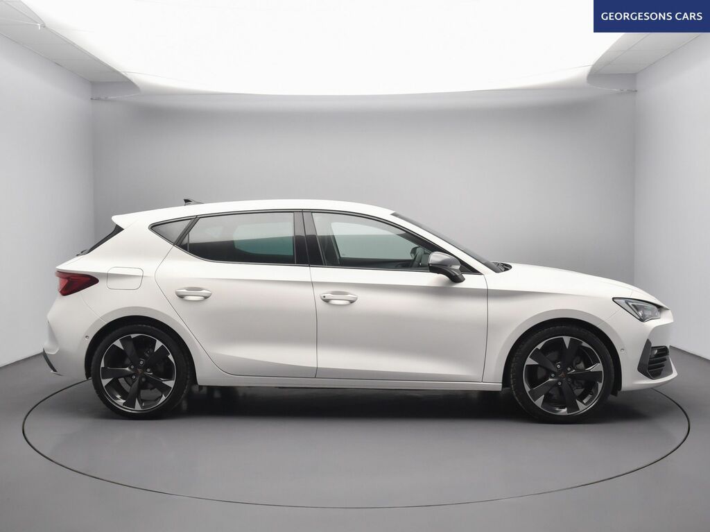 Cupra Leon Etsi Evo V1 Hatchback White #5