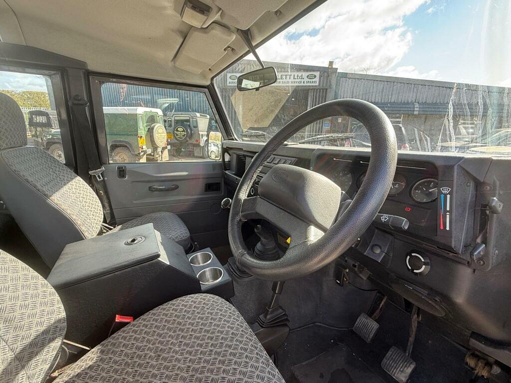 Land Rover Defender 110 2.5 Td5 Mwb White #34